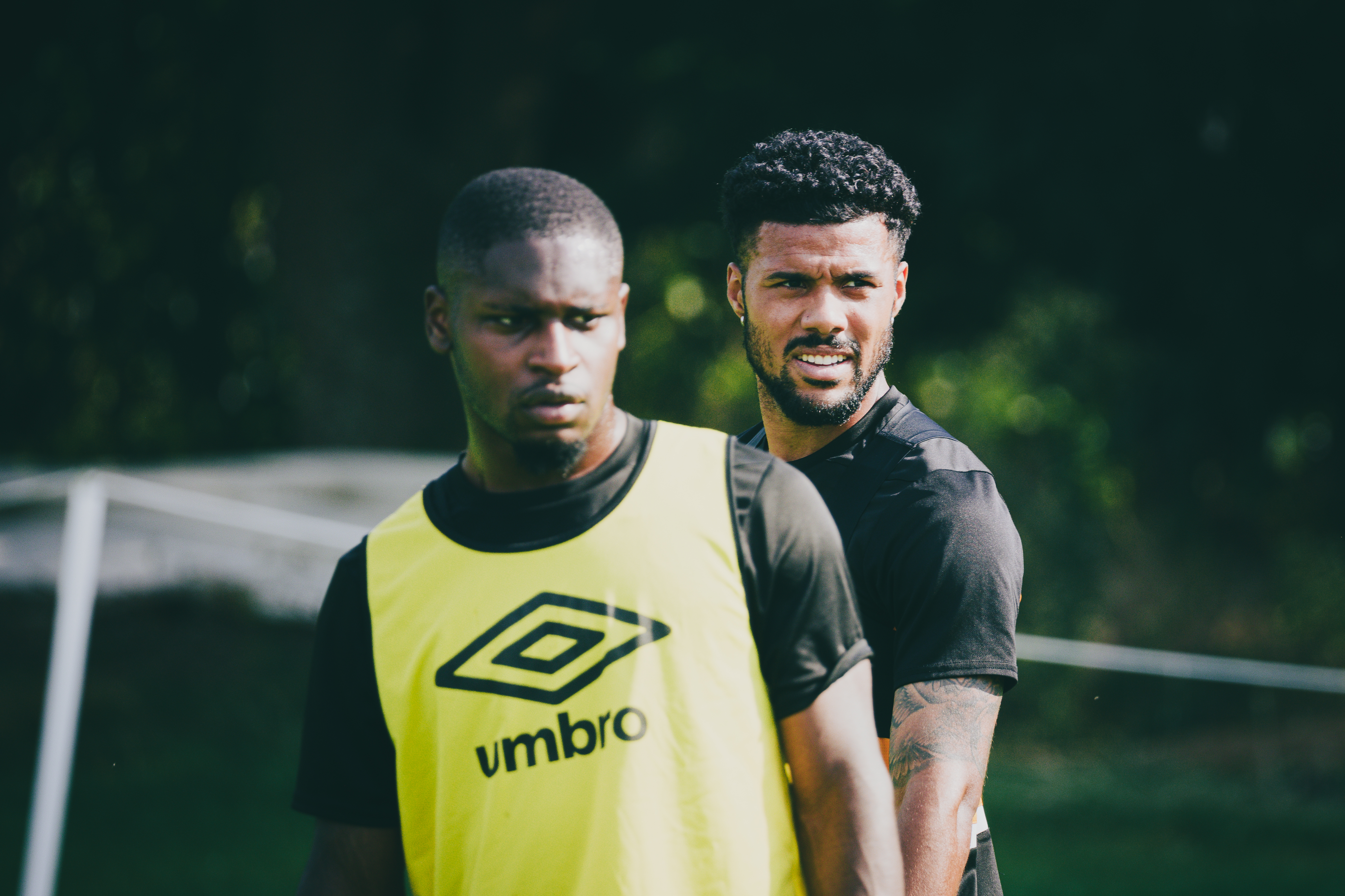 Brandon Njoku and Elias Kachunga in training