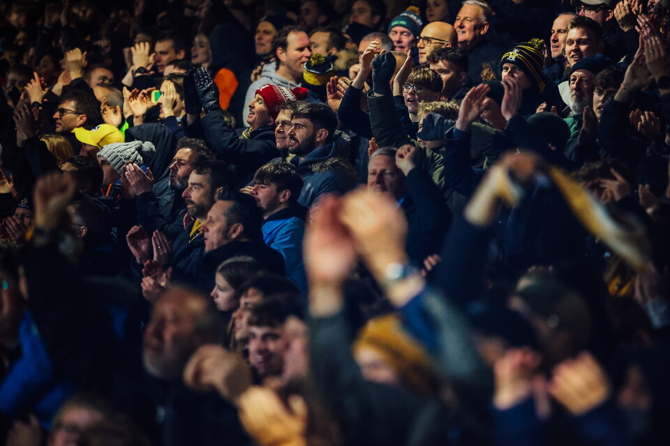 U's fans celebrating at the Cledara Abbey Stadium