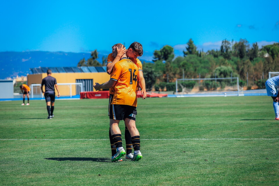 Lavery and Munday celebrate together