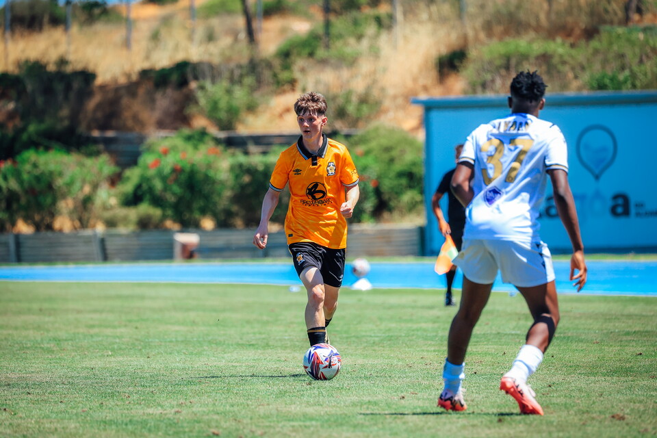 United face Bromley in Portugal