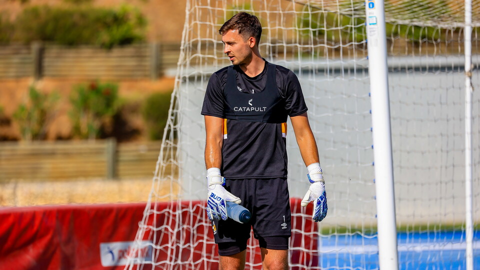 Cambridge United training in Portgual
