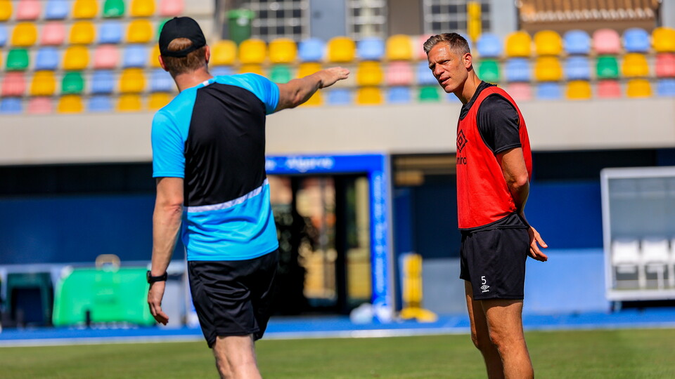 Cambridge United training in Portgual