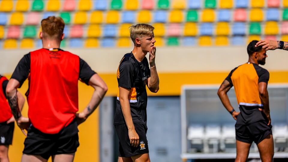 Cambridge United training in Portgual