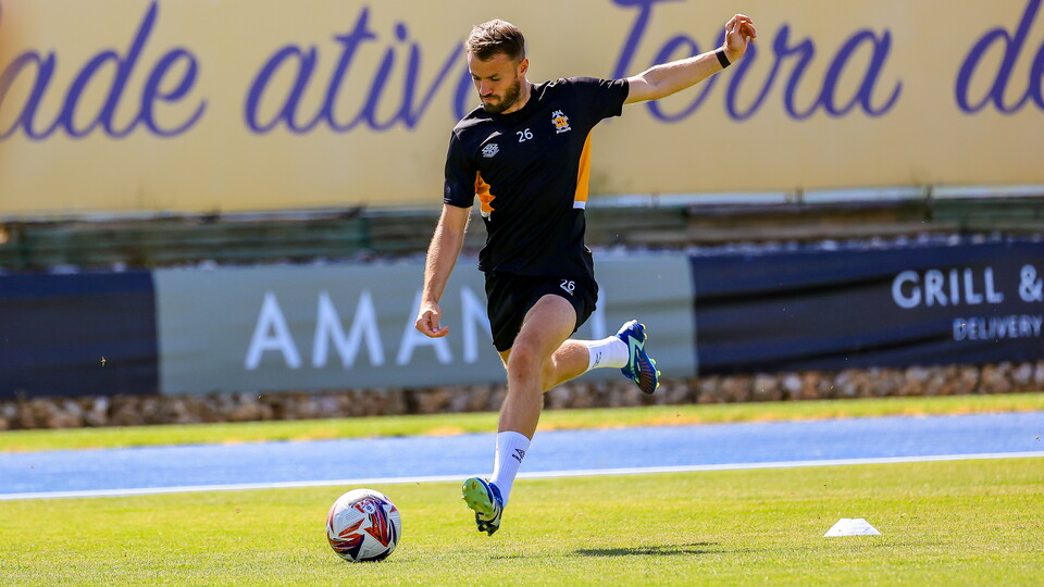 Cambridge United training in Portgual
