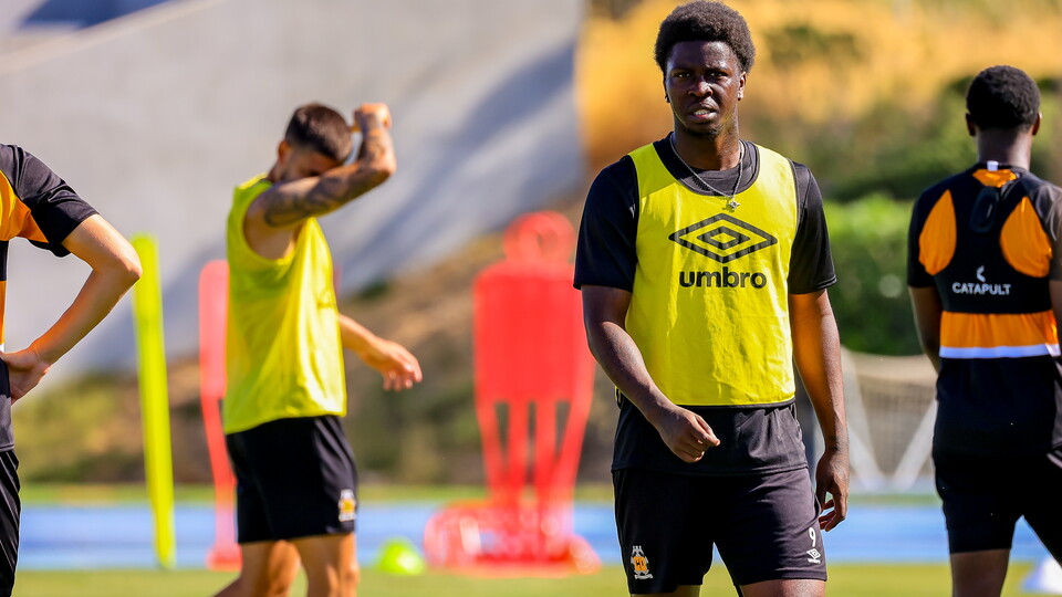 Cambridge United training in Portgual