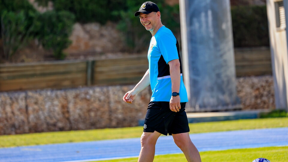 Cambridge United training in Portgual