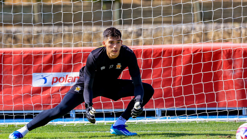 Cambridge United training in Portgual