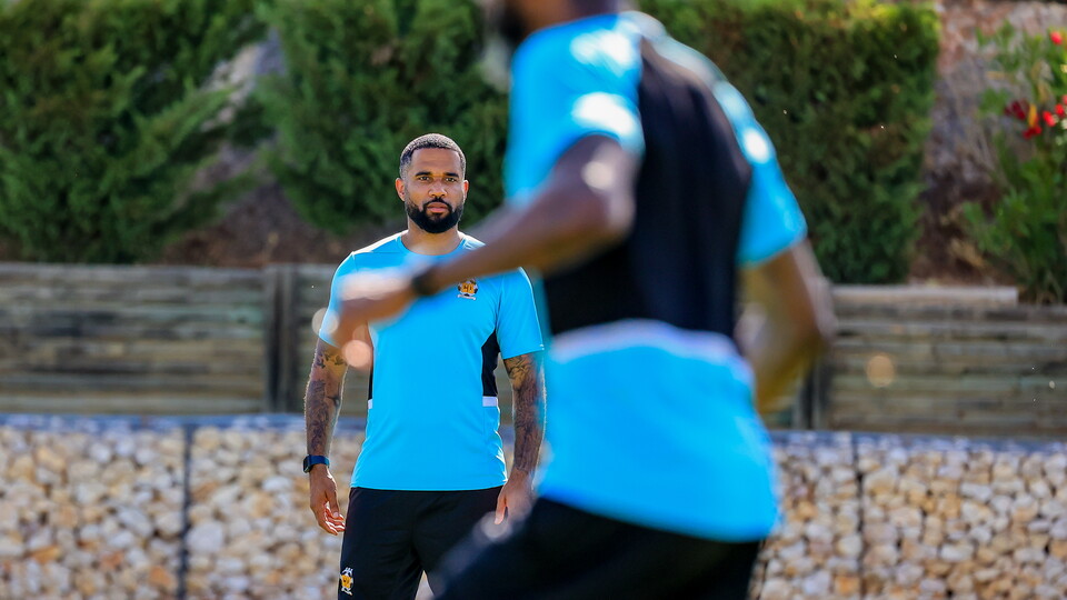 Cambridge United training in Portgual