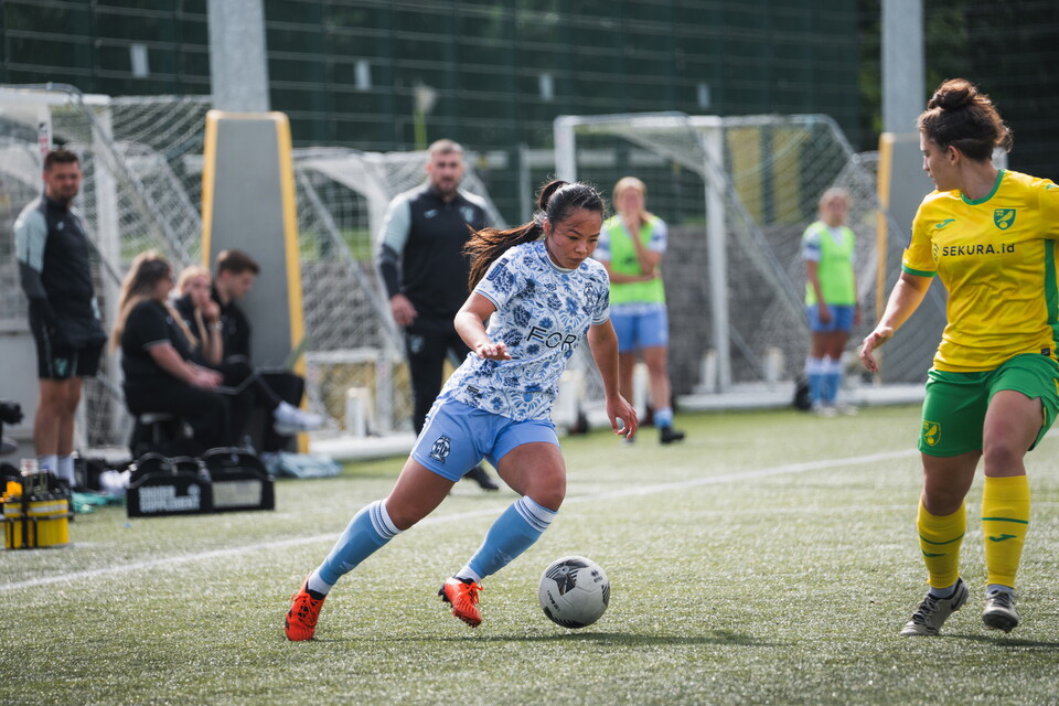 Cambridge United Women in action against Norwich City Ladies