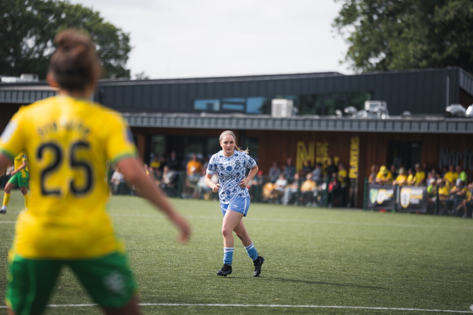 Cambridge United Women in action against Norwich City Ladies
