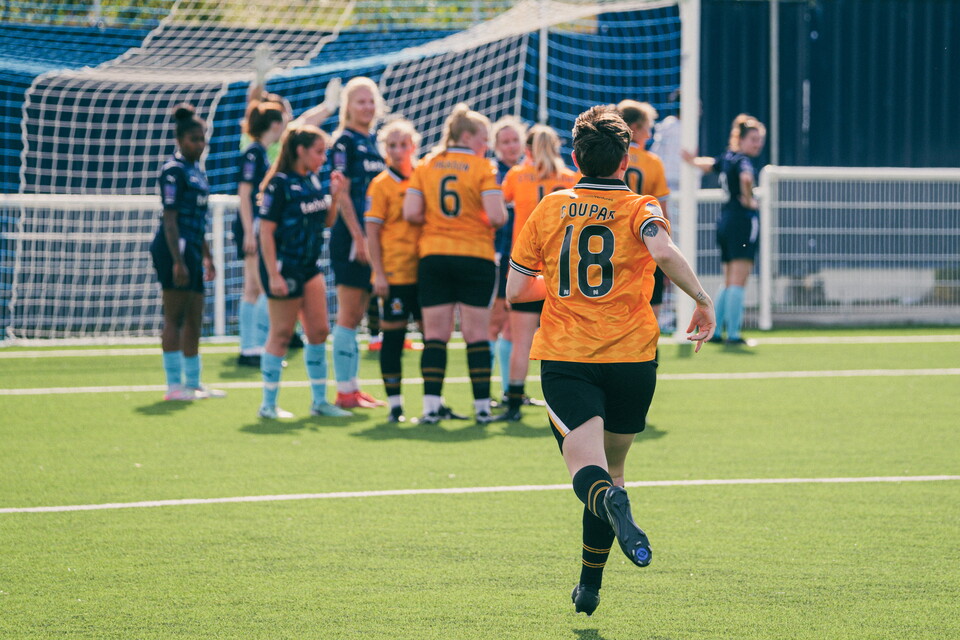 Cambridge United Women in action against London Seaward