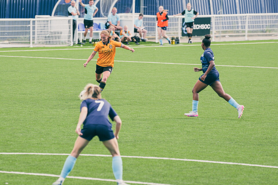 Cambridge United Women in action against London Seaward