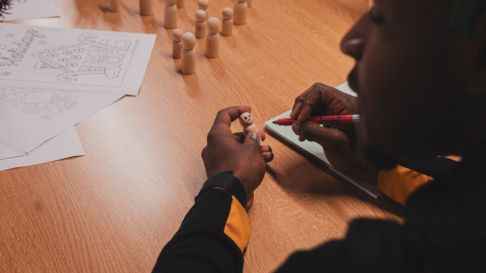 Cambridge United players and staff visit EACH