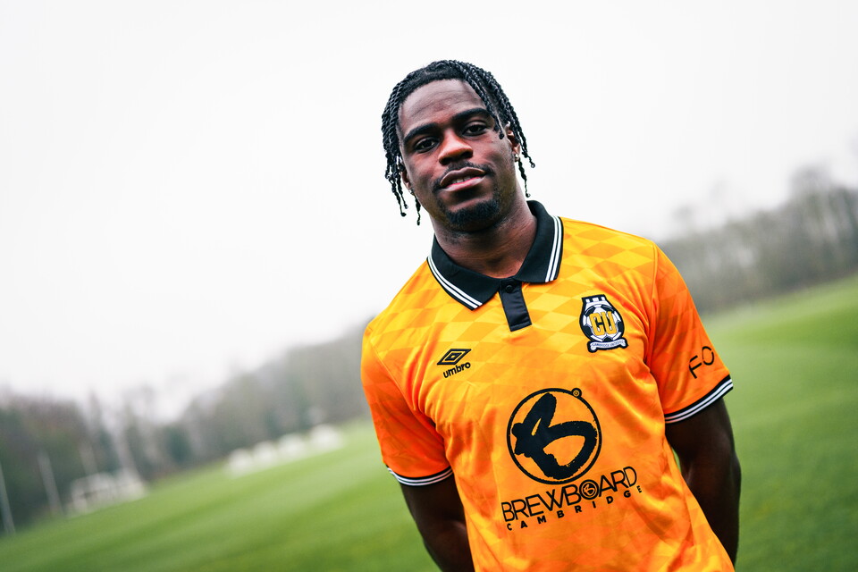 Jay Mingi signing photo