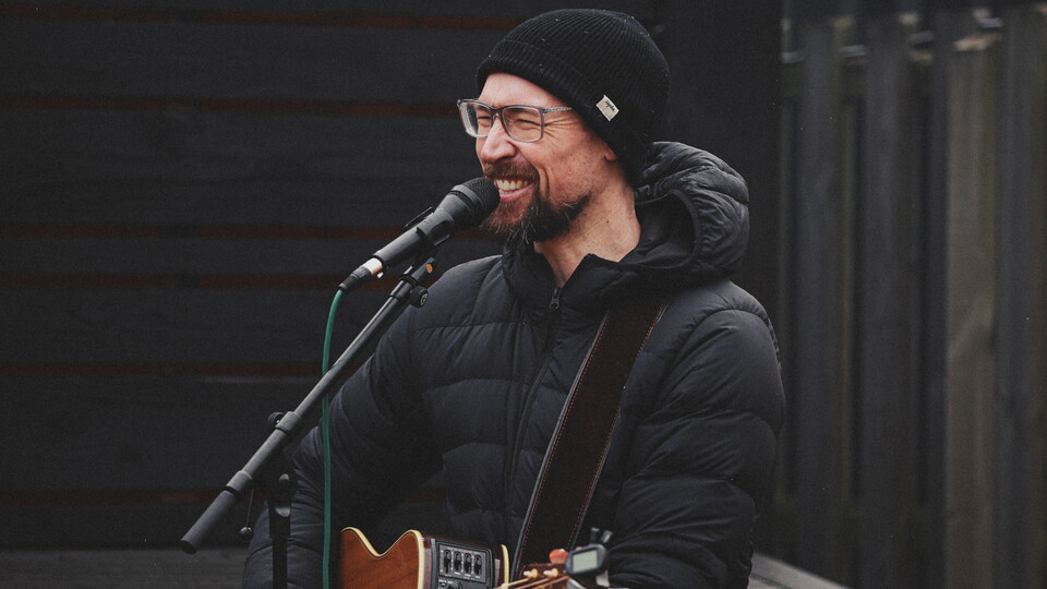 Simon Cragg performing in the Main Stand Fanzone