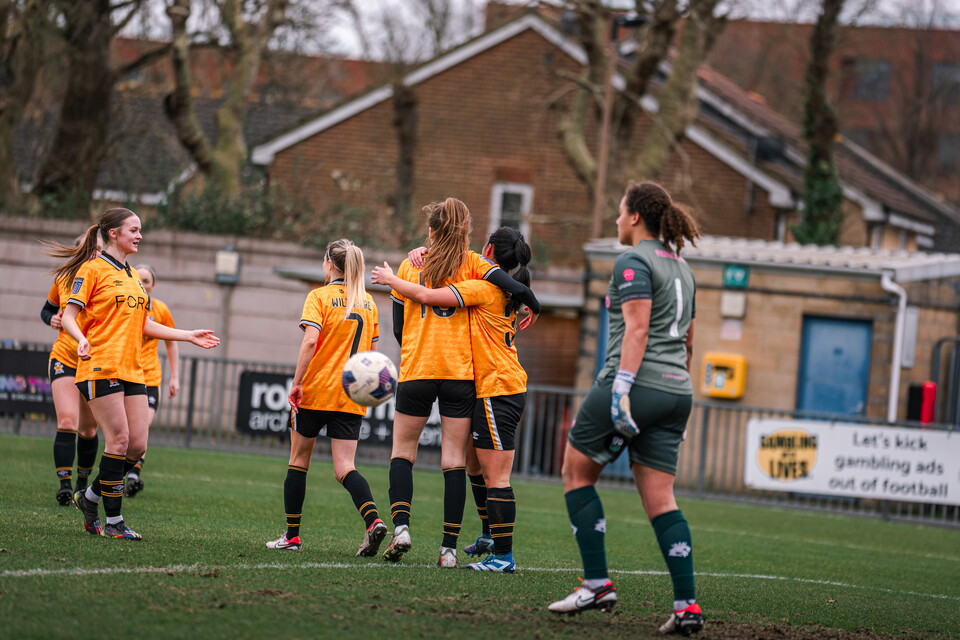 Cambridge United Women in action at Dulwich Hamlet