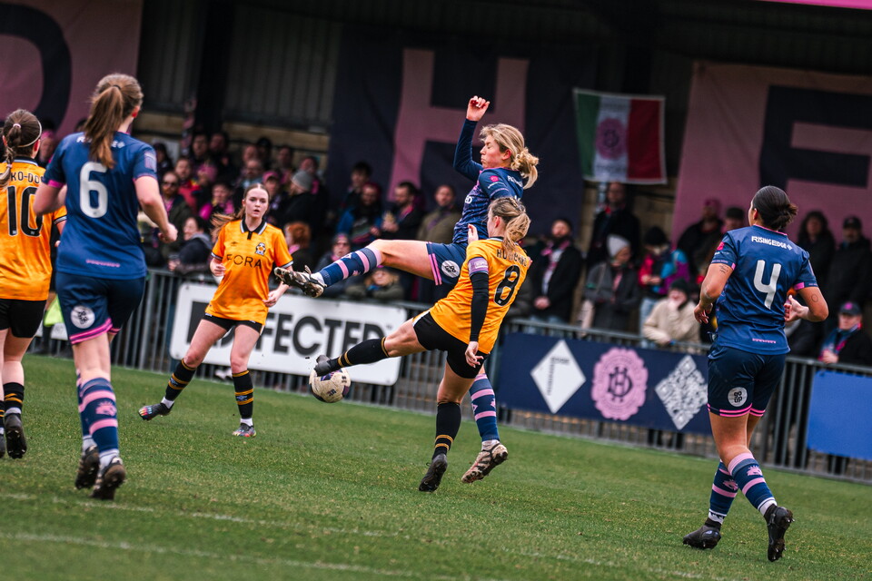 Cambridge United Women in action Vs Dulwich Hamlet