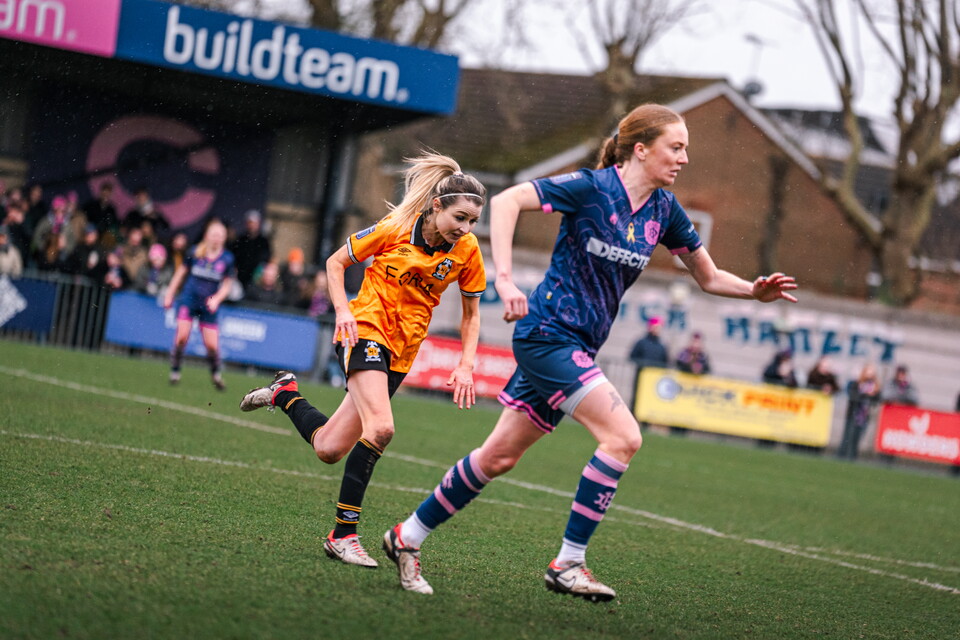 Cambridge United Women in action Vs Dulwich Hamlet