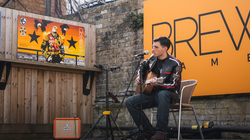 Alexis Diaz playing in the NRE Fan Zone