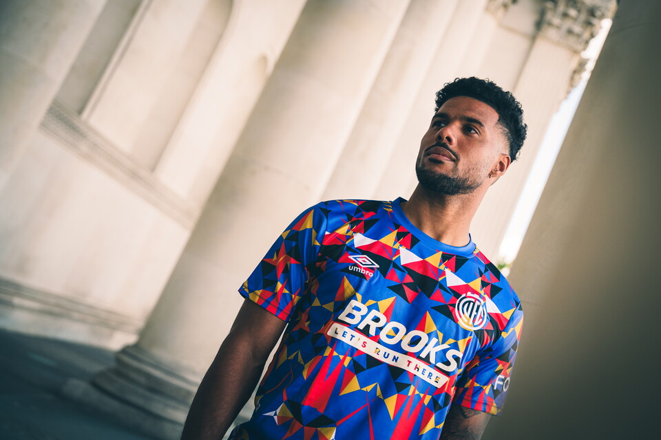 Cambridge United Fourth Shirt