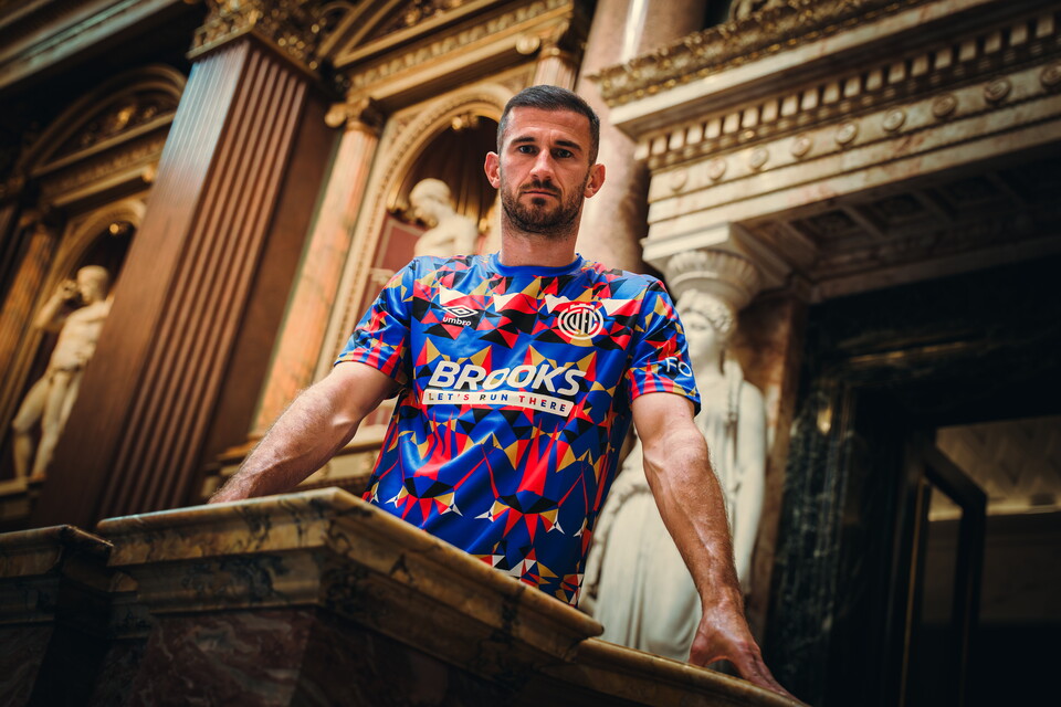 Cambridge United Fourth Shirt