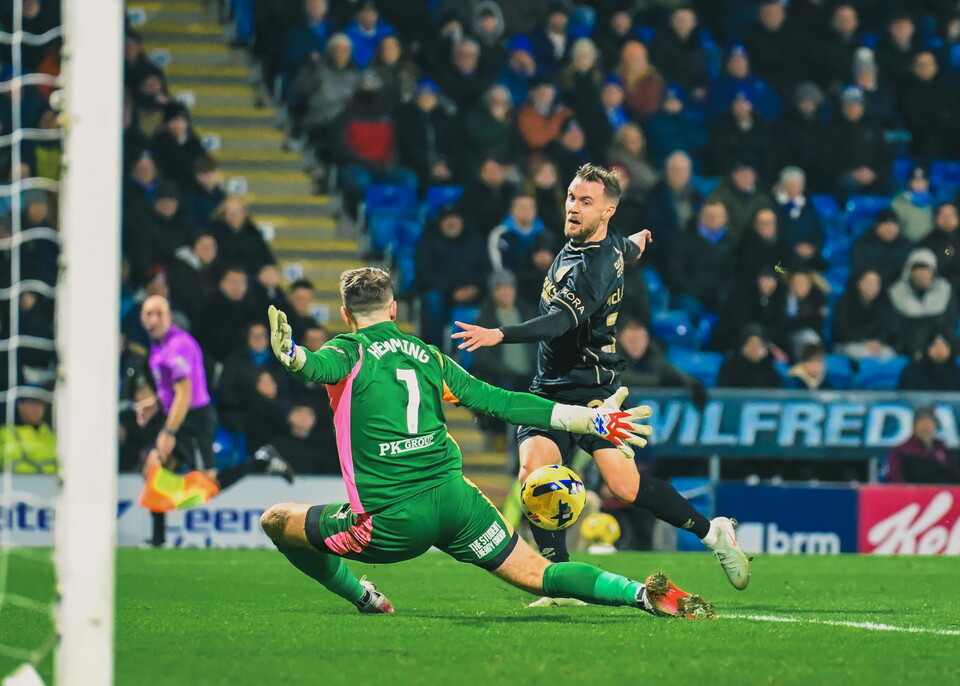 Shane McLoughlin scores