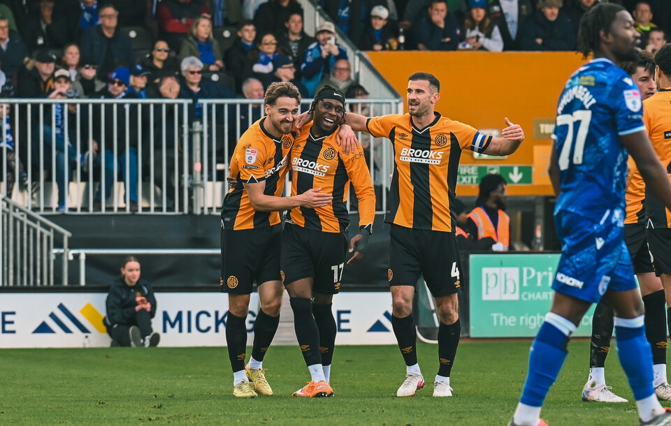 Cambridge United players celebrate