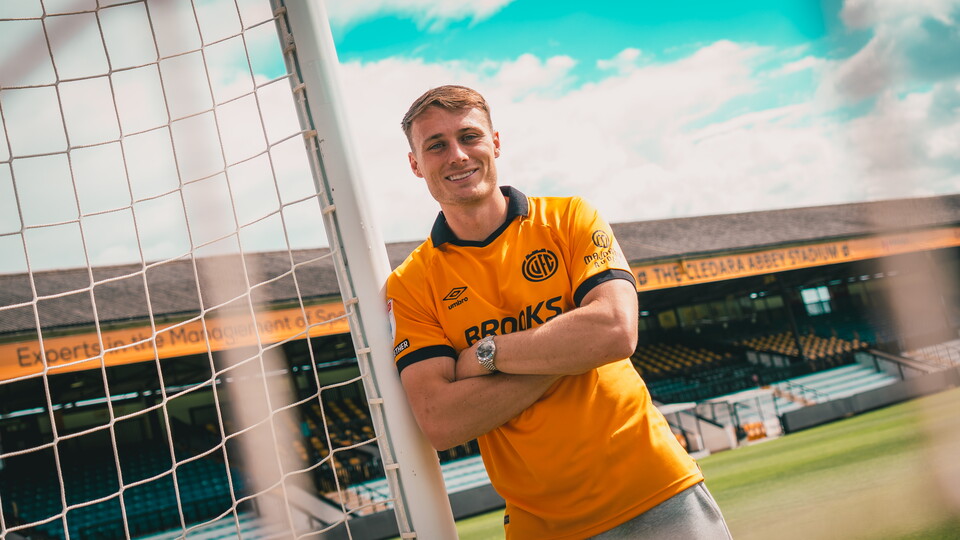 Owen Moxon signing photo