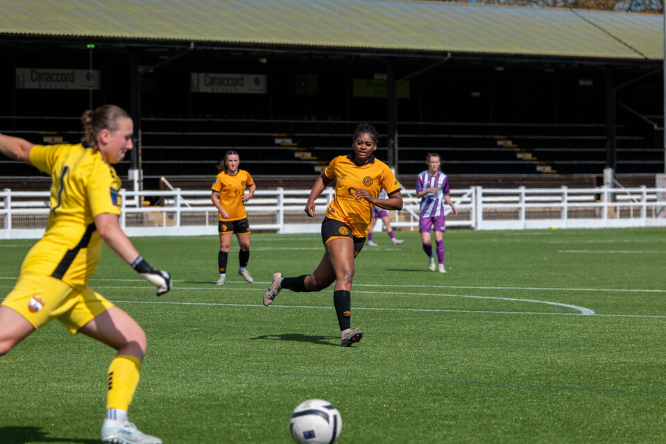 Cambridge United Women vs London Bees