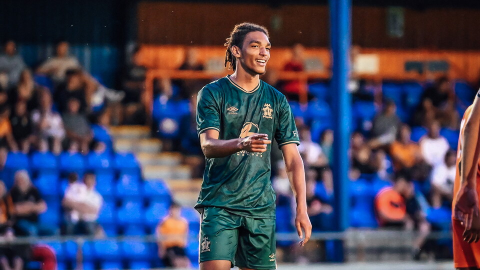 Amaru Kaunde celebrates