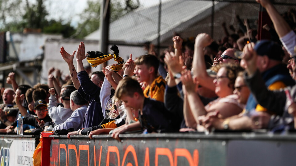 Cambridge fans celebrate