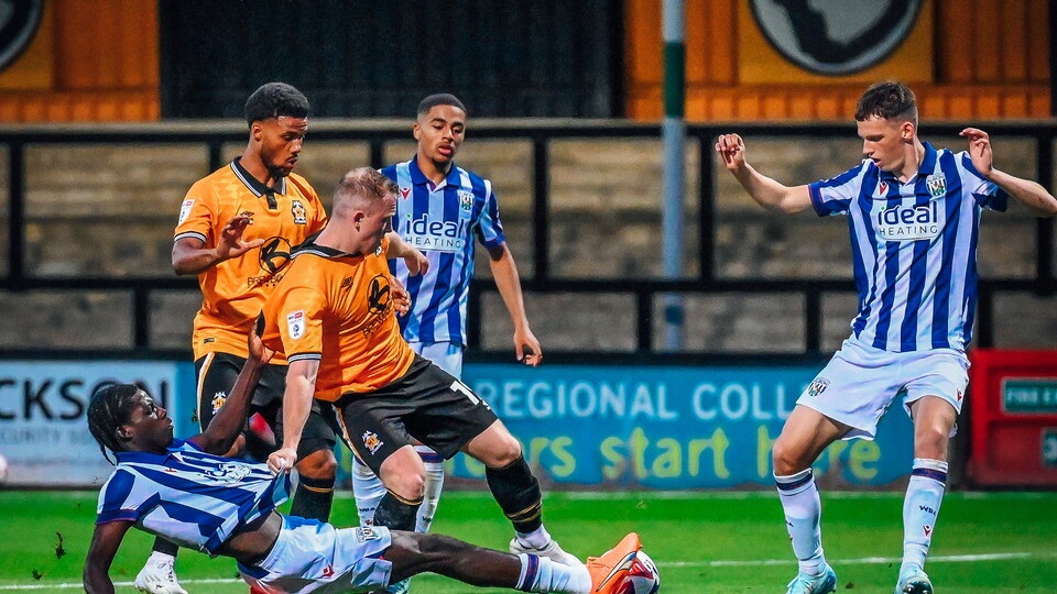 Shayne Lavery through on goal