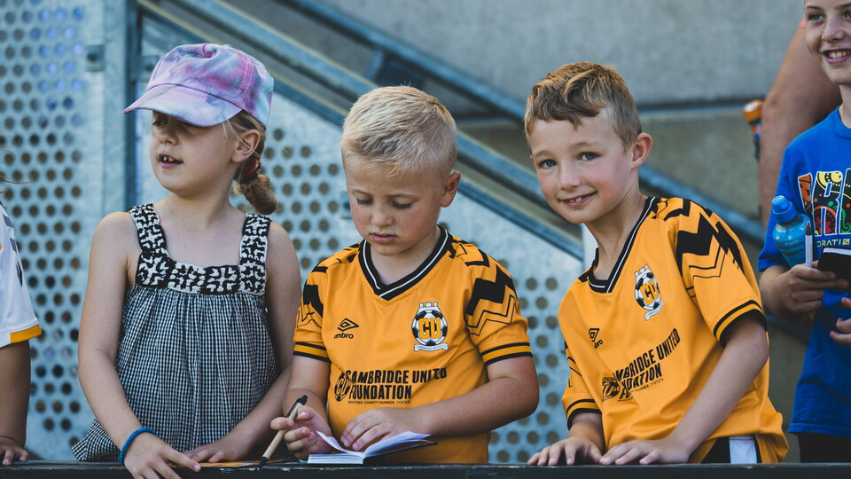 Young fans at the Abbey