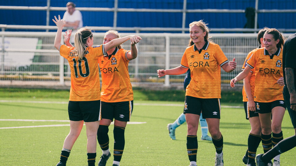 Cambridge United Women in action against London Seaward