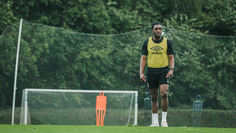 Dan Nlundulu in training