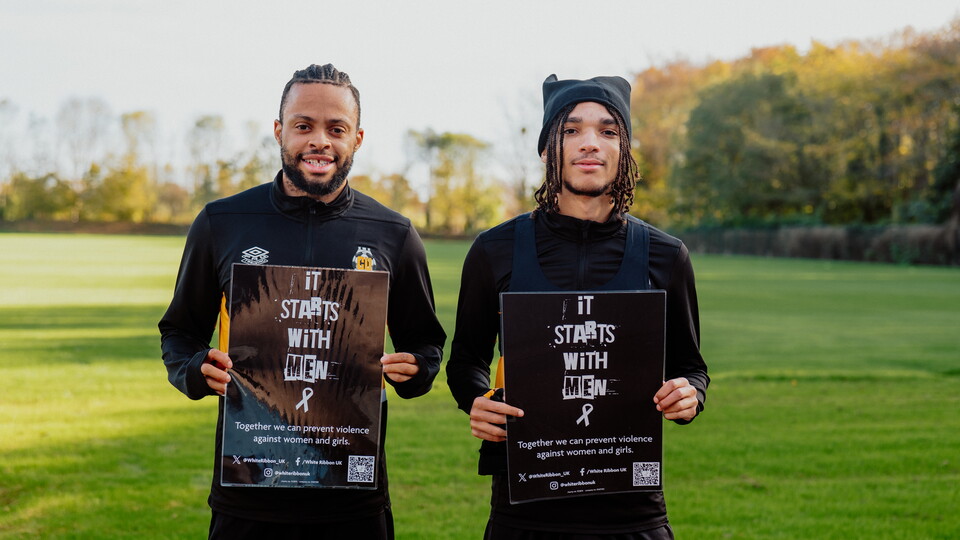 Jordan Cousins and Amaru Kaunda supporting the White Ribbon campaign