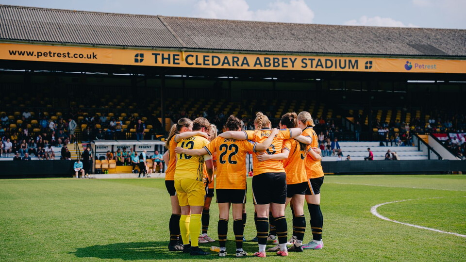 Cambridge United Women at the Cledara Abbey