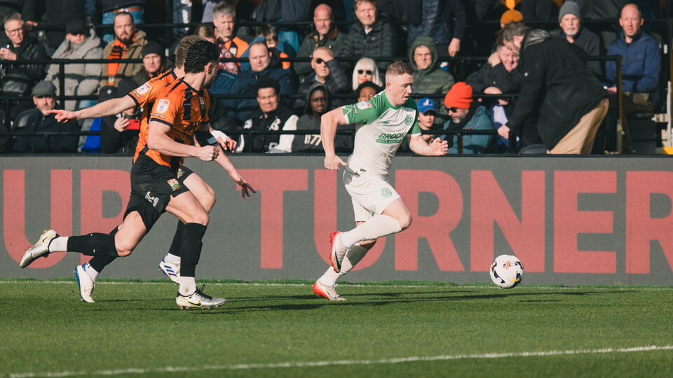 Shayne Lavery vs Barnet