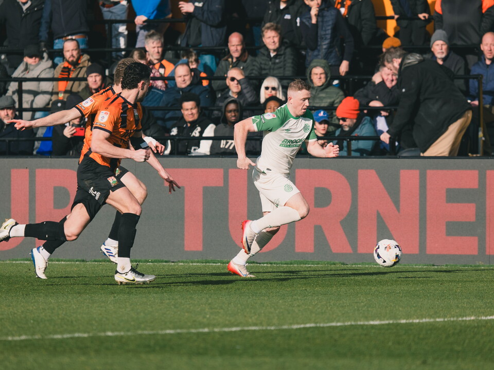 Shayne Lavery vs Barnet